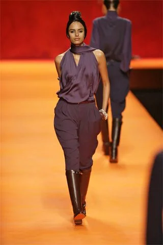 Look 16